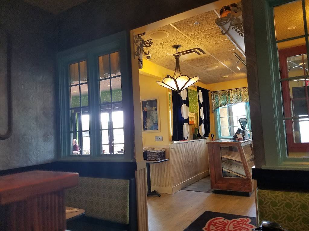 The Omelette Shoppe | restaurant | 1880 Breton Rd SE, Grand Rapids, MI 49506, USA | 6167267300 OR +1 616-726-7300