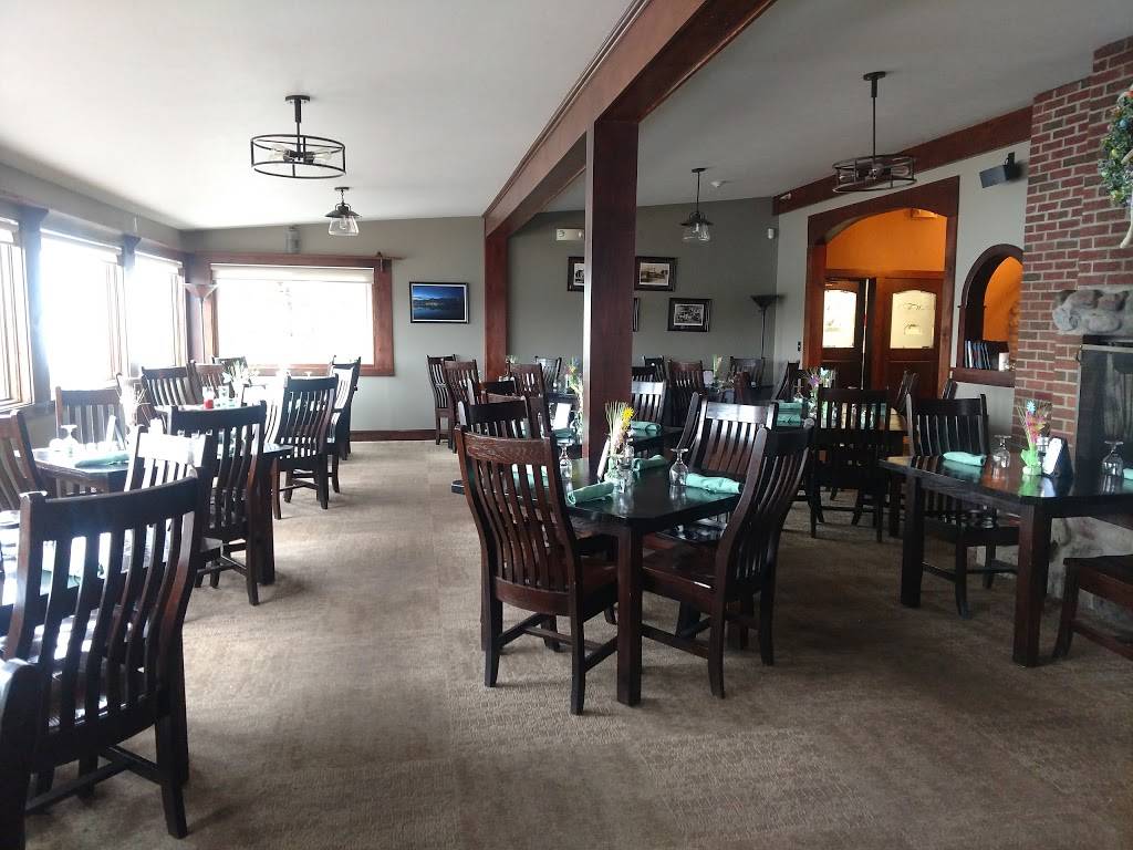 Ellas On The Bay | restaurant | 209 Main St, Morristown, NY 13664, USA | 3153753058 OR +1 315-375-3058