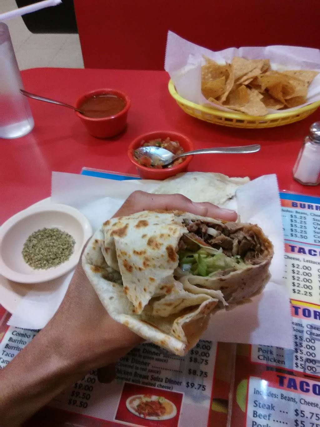 El Gallo | restaurant | 2547 W 111th St, Chicago, IL 60655, USA | 7732334510 OR +1 773-233-4510