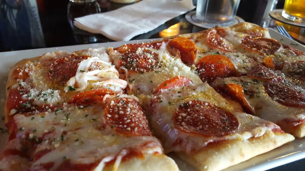 Stacked Pickle | restaurant | 172 Melody Ave, Greenwood, IN 46142, USA | 3173009462 OR +1 317-300-9462