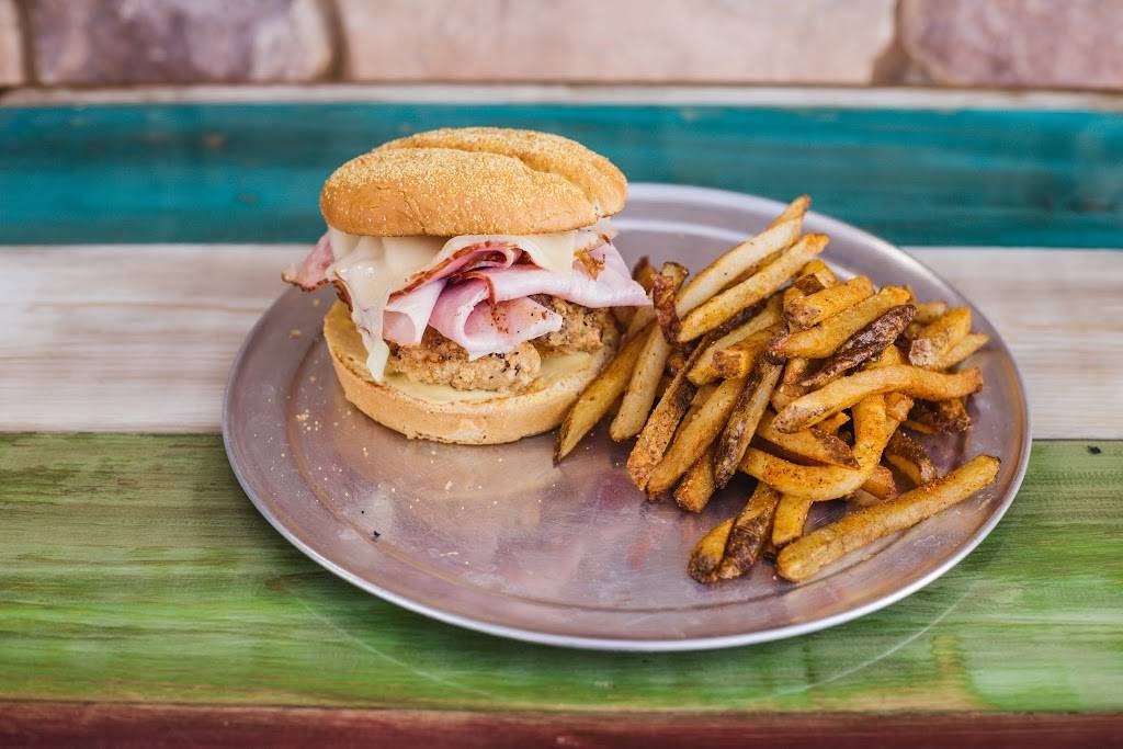 Whats Crackin Cafe | restaurant | 6663 E McDowell Rd, Mesa, AZ 85215, USA | 4802646832 OR +1 480-264-6832