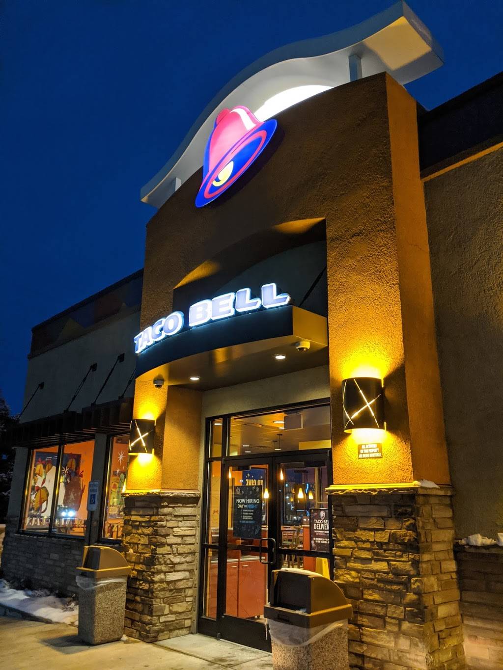 Taco Bell | meal takeaway | 2935 Hancock Expy, Colorado Springs, CO 80916, USA | 7193902802 OR +1 719-390-2802