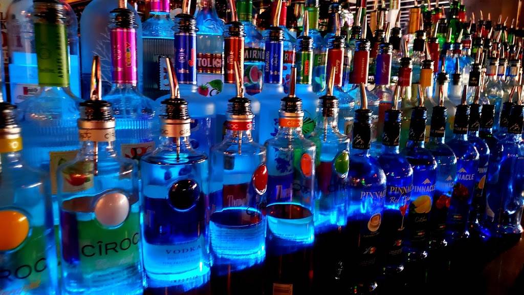 Paddy Wagon Irish Pub | restaurant | 2681 S Tamiami Trail, Port Charlotte, FL 33952, USA | 9412060782 OR +1 941-206-0782