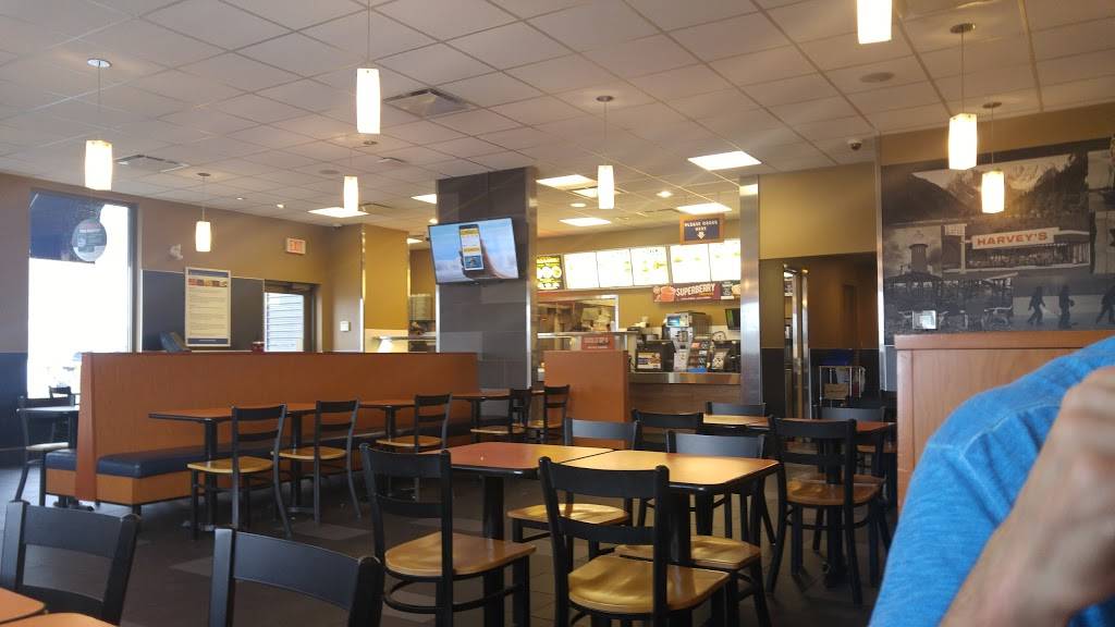 Harveys | restaurant | 423 Norwich Ave, Woodstock, ON N4S 3W4, Canada | 5195375552 OR +1 519-537-5552