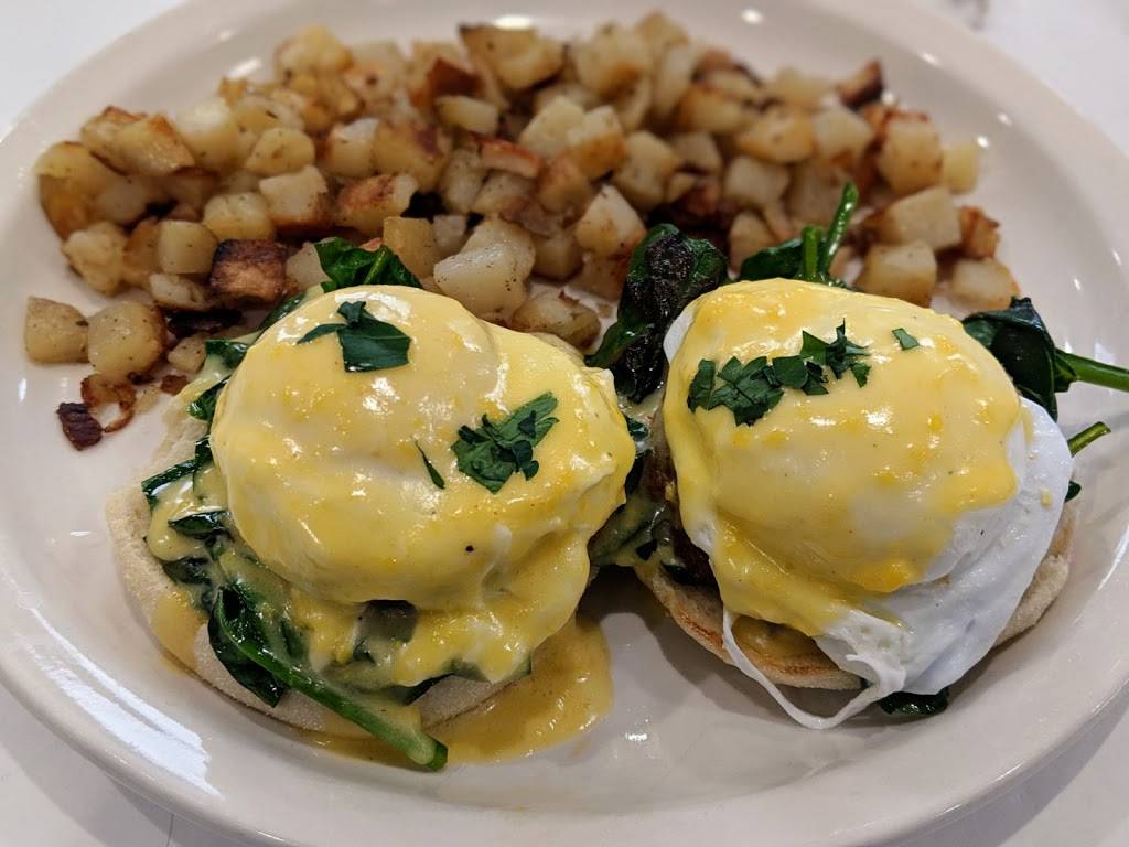 Breakfast House | restaurant | 3001 N Ashland Ave, Chicago, IL 60657, USA | 7736665522 OR +1 773-666-5522