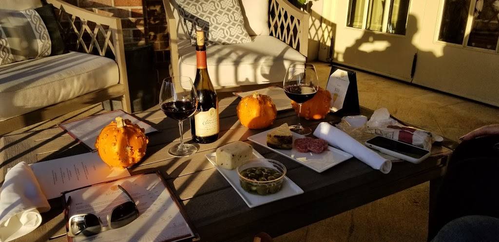 Zina Hyde Cunningham | night club | 480 1st St E, Sonoma, CA 95476, USA | 7078959462 OR +1 707-895-9462