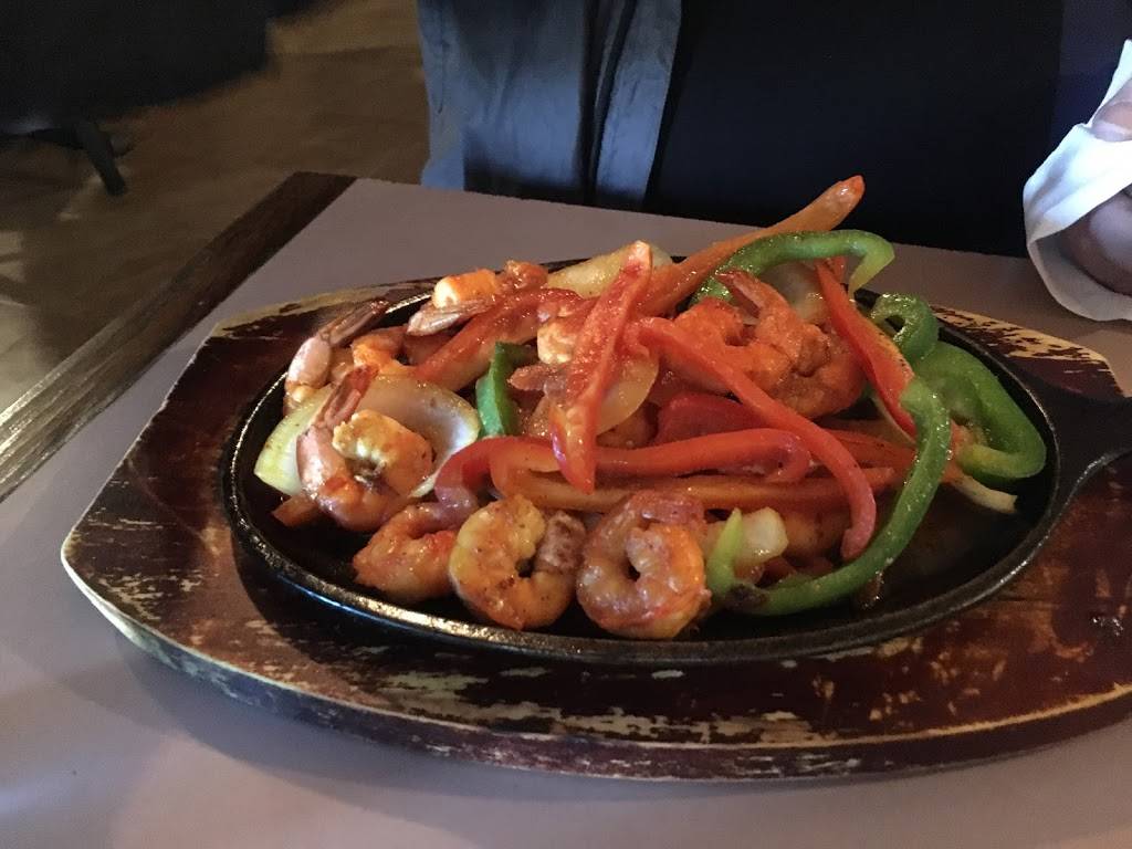 El Deportista | restaurant | 1819 E Little Creek Rd, Norfolk, VA 23518, USA | 7575883360 OR +1 757-588-3360