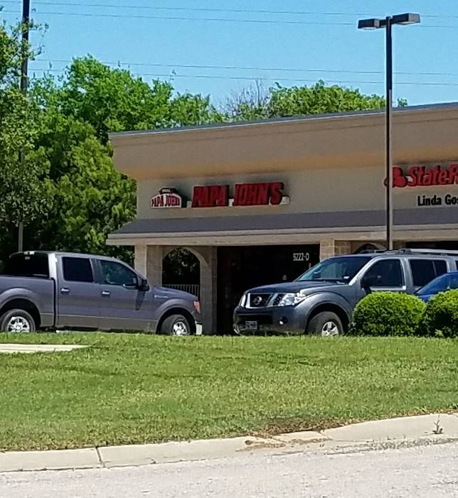 Papa Johns Pizza | restaurant | 9222 W, FM734 Suite D, Austin, TX 78717, USA | 5122497272 OR +1 512-249-7272