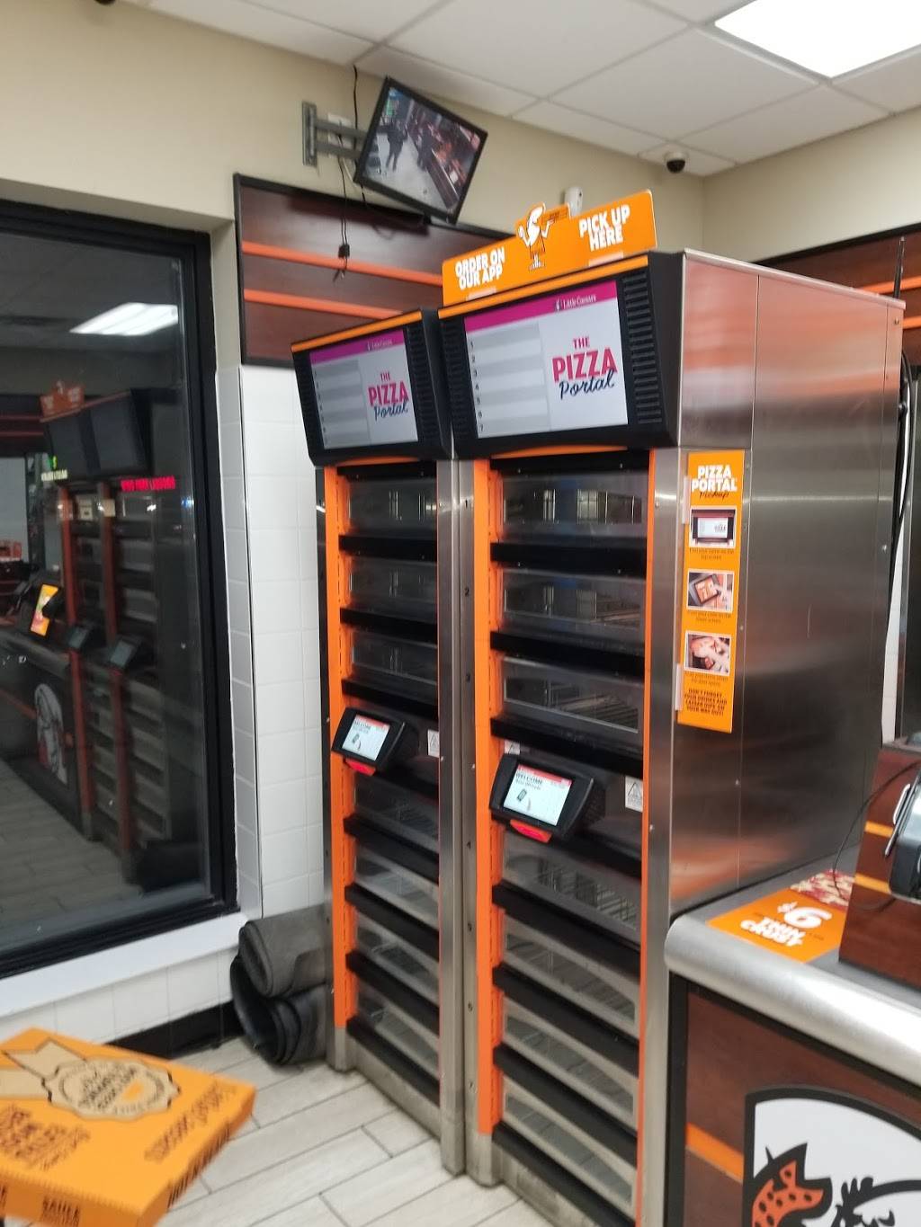 Little Caesars Pizza | meal takeaway | 551 N McLean Blvd #21, Elgin, IL 60123, USA | 8477427205 OR +1 847-742-7205