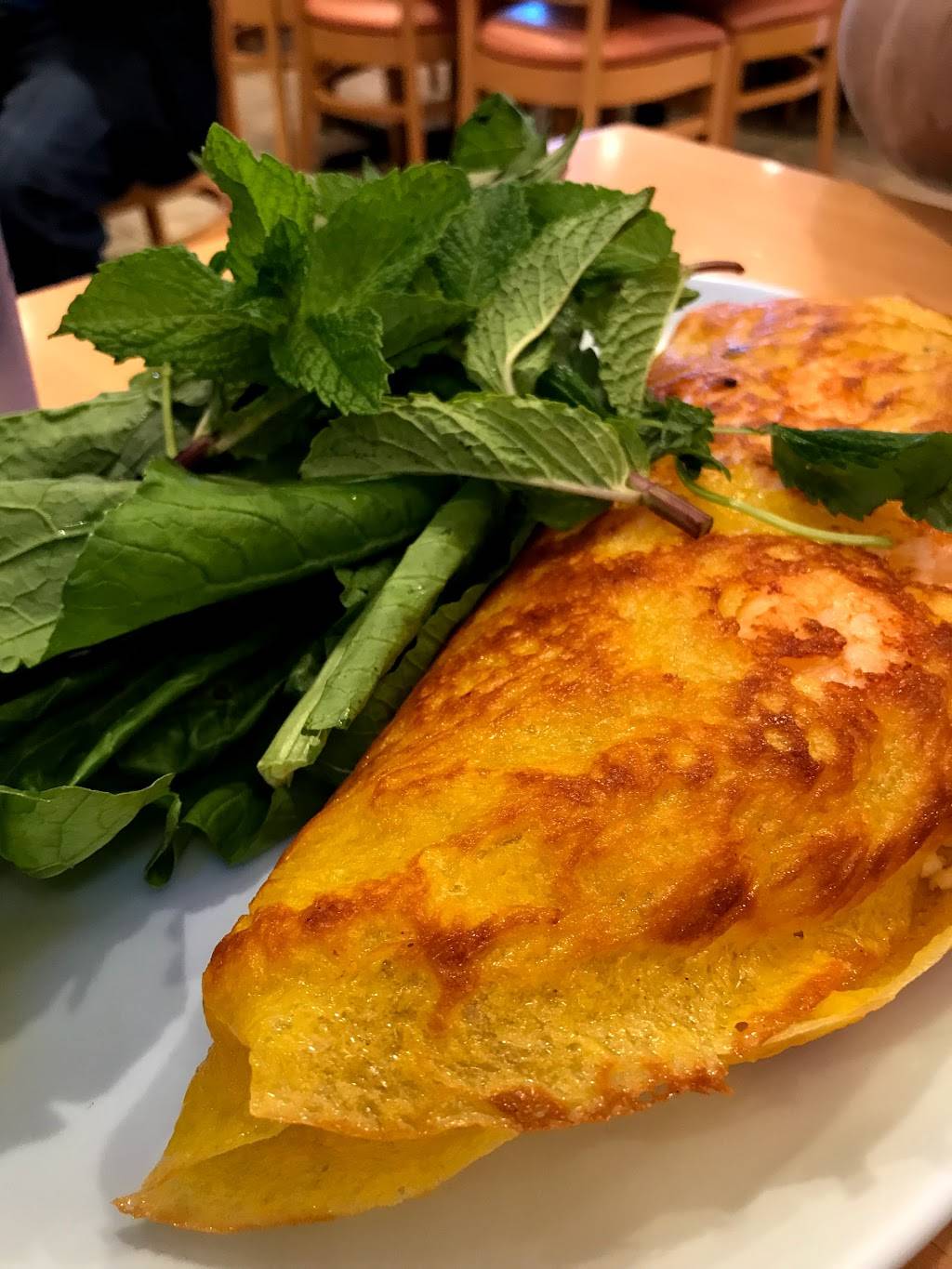 Huong Viet Restaurant | restaurant | 6785 Wilson Blvd, Falls Church, VA 22044, USA | 7035387110 OR +1 703-538-7110