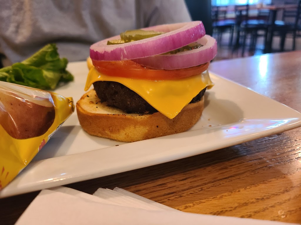 Rivertown Grill | restaurant | 321 Jefferson St, Madison, IN 47250, USA | 8122743663 OR +1 812-274-3663