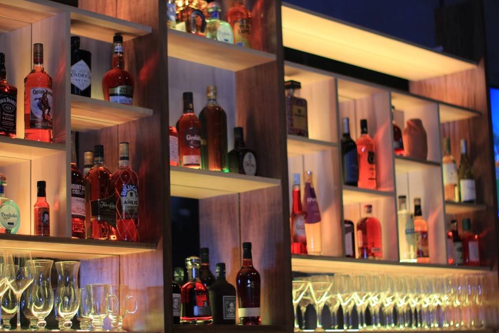 Maderos Latin Grill & Bar | restaurant | 1800 W Irving Park Rd, Chicago, IL 60613, USA | 7737998704 OR +1 773-799-8704