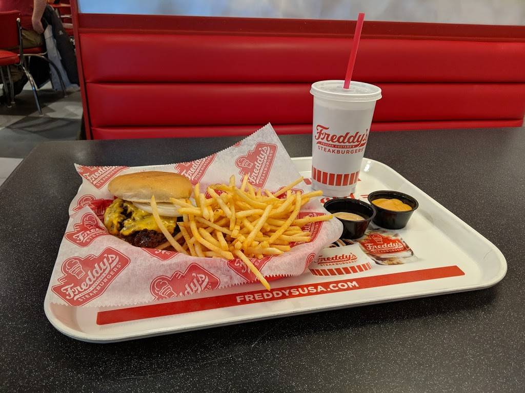 Freddys Frozen Custard & Steakburgers | restaurant | 201 S Clinton St Suite 146, Iowa City, IA 52240, USA | 3195196400 OR +1 319-519-6400