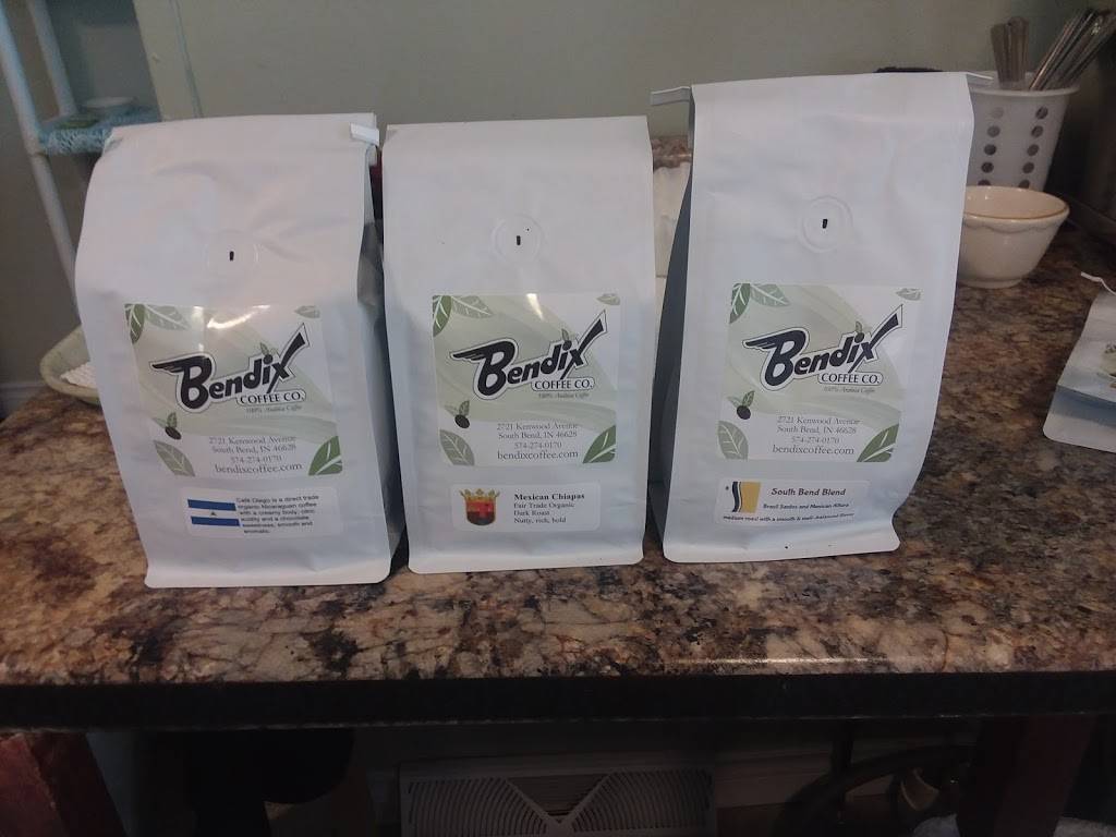 Aryneys N Whitals | restaurant | 26222 Edison Rd, South Bend, IN 46628, USA | 5744402668 OR +1 574-440-2668