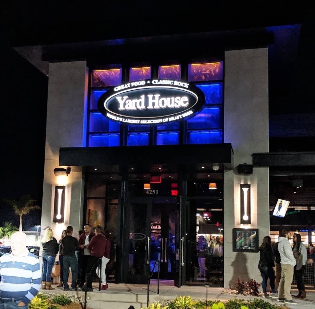 Yard House | restaurant | 4251 Tamiami Trail N, Naples, FL 34103, USA | 2392633773 OR +1 239-263-3773