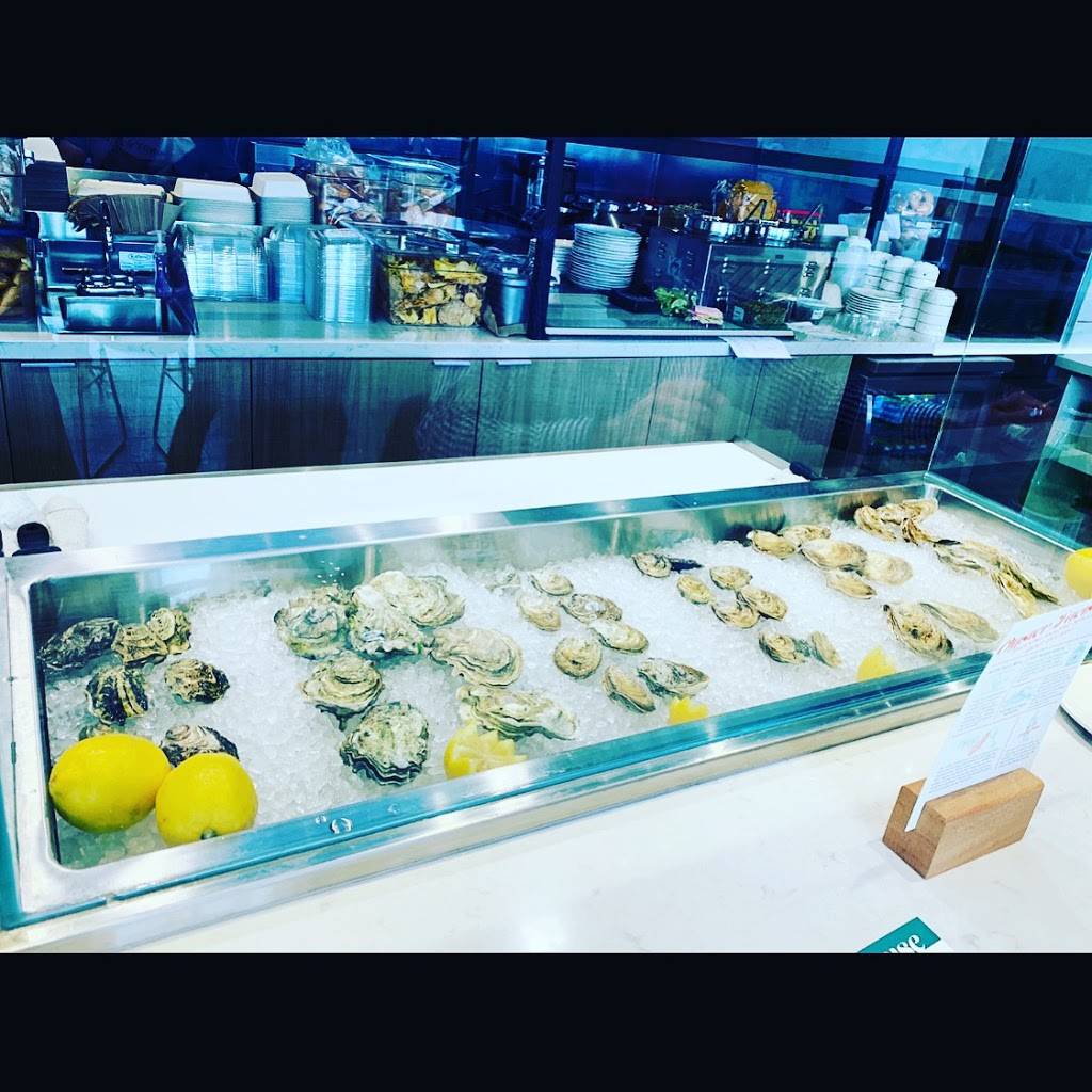 Shuck House Seafood + Oyster Bar | restaurant | 10250 Santa Monica Blvd Suite FC-12, Los Angeles, CA 90067, USA | 3107464048 OR +1 310-746-4048