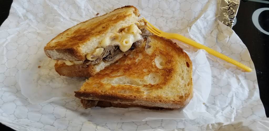 So Cheesy | restaurant | 100 22nd St ste 10, Lombard, IL 60148, USA | 6306138926 OR +1 630-613-8926