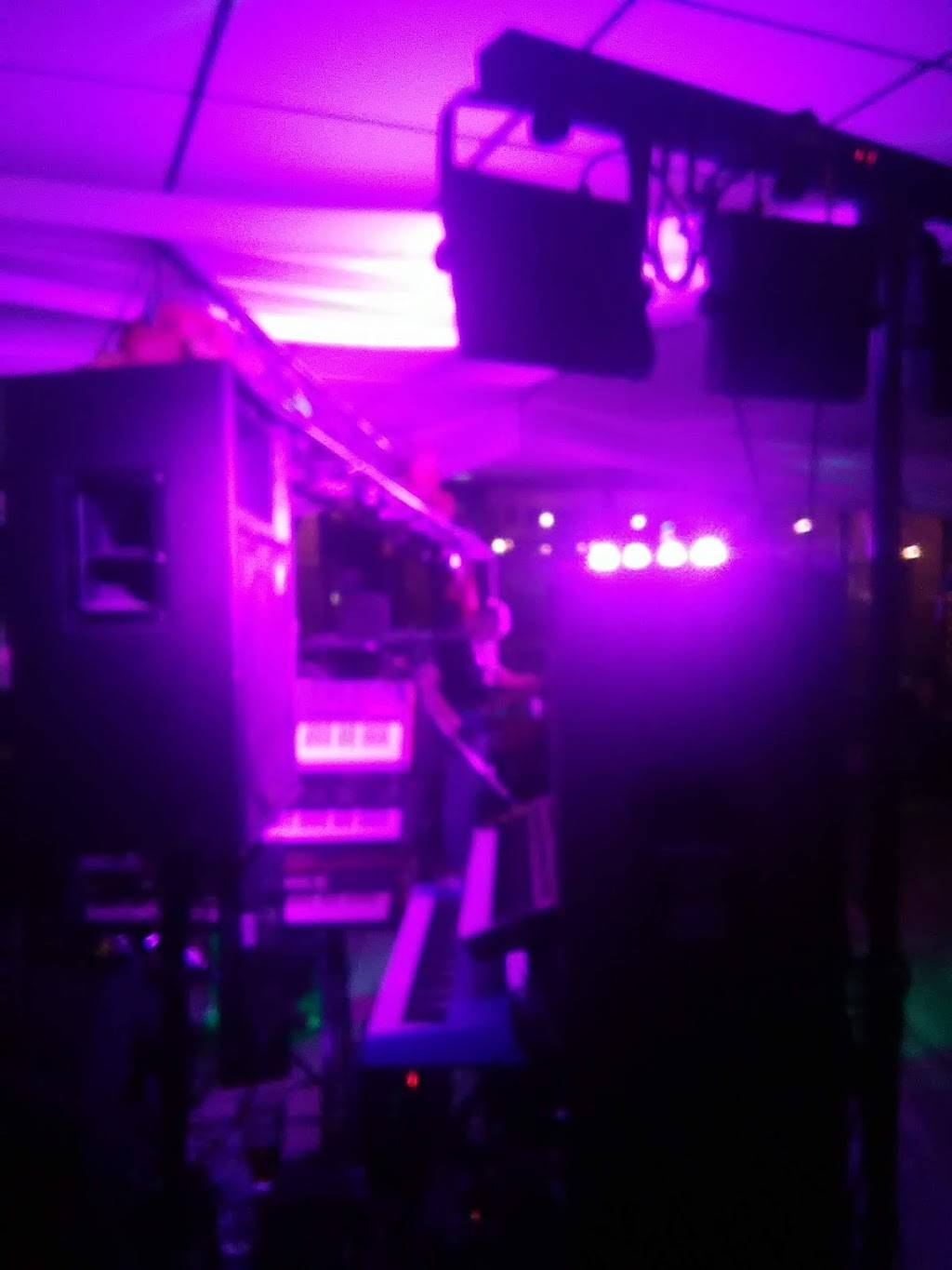 R Bandana Winery Franklin | restaurant | 1276 Liberty St, Franklin, PA 16323, USA | 4127898272 OR +1 412-789-8272