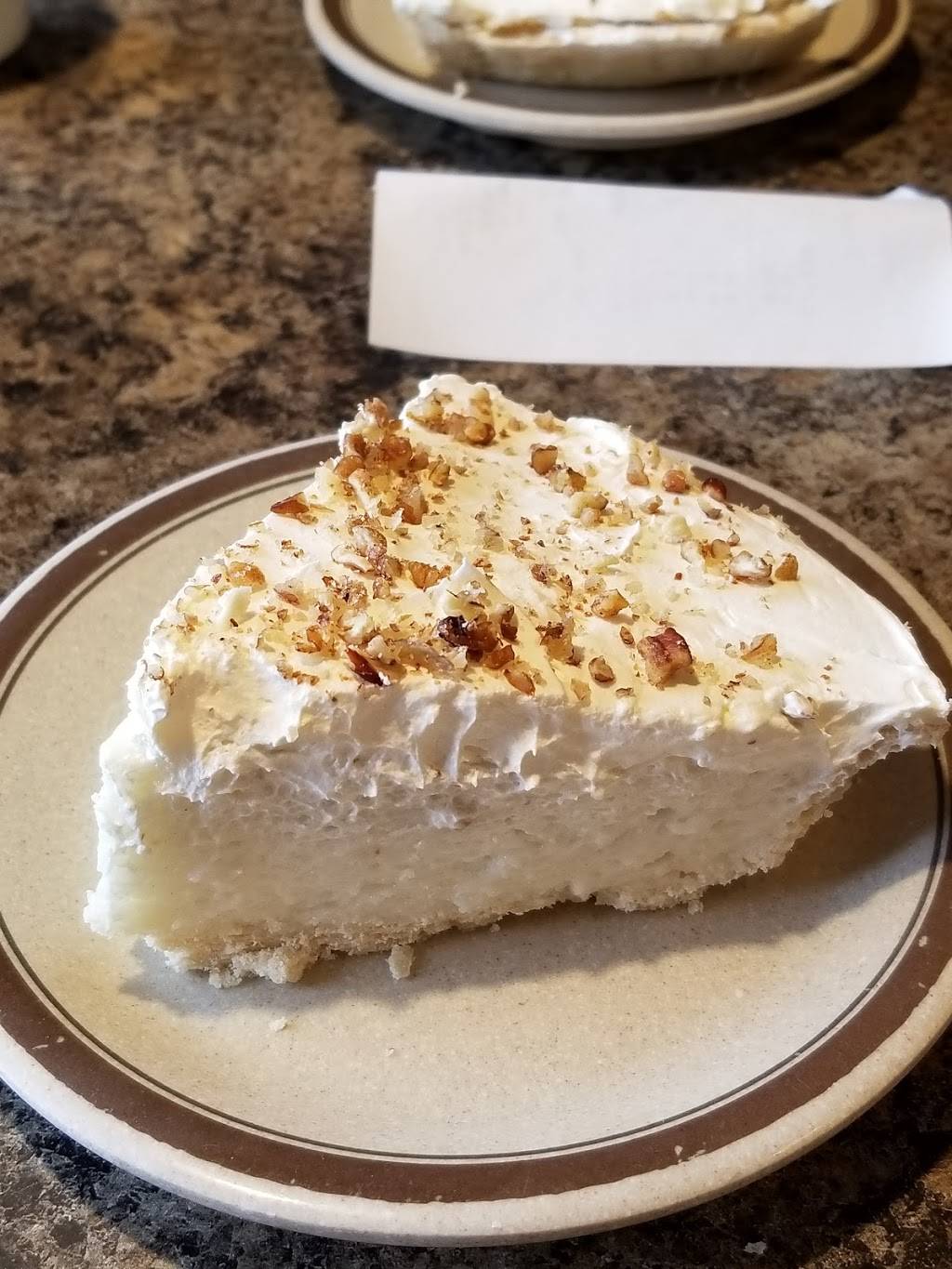 Burtons Cafe | restaurant | 13427 Ewing Rd, Whittington, IL 62897, USA | 6186292515 OR +1 618-629-2515