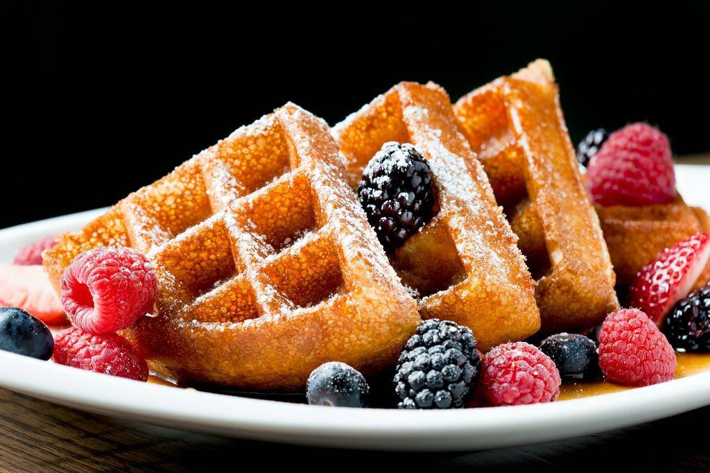 MoHo Kitchen & Cocktails | night club | 3002, 116 S Alfred St #101, Alexandria, VA 22314, USA | 7038946345 OR +1 703-894-6345