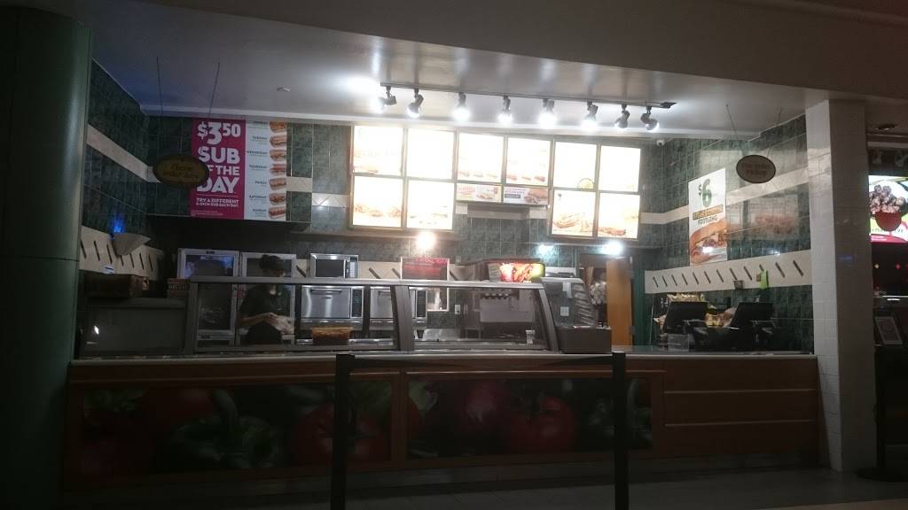 Subway | meal takeaway | 8200 Vineland Ave #1205, Orlando, FL 32821, USA | 4072387706 OR +1 407-238-7706
