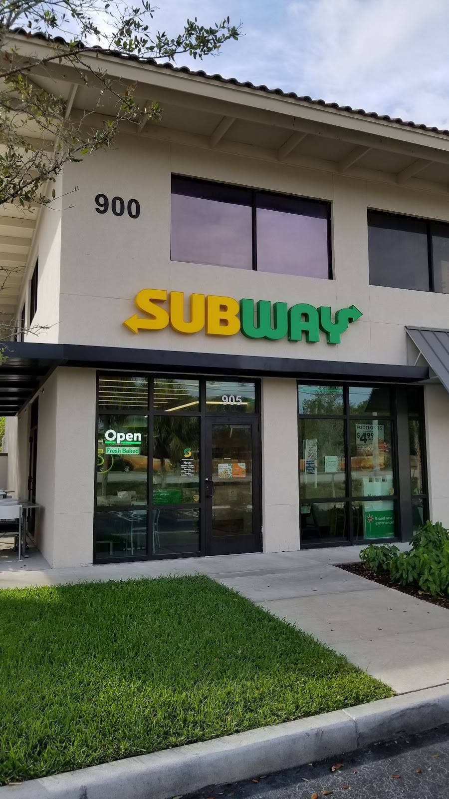 Subway | restaurant | 900 Linton Blvd, Delray Beach, FL 33444, USA | 5613307442 OR +1 561-330-7442
