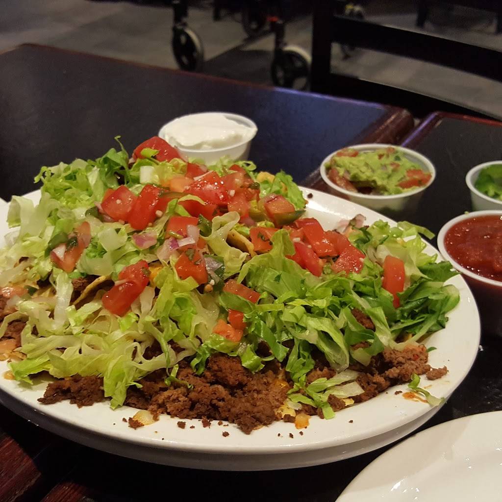 Corners Bar | restaurant | 10593 Yonge St #3, Richmond Hill, ON L4C 3C5, Canada | 4168754922 OR +1 416-875-4922