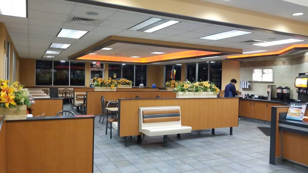 Whataburger | restaurant | 3530 S Texas 6, Houston, TX 77082, USA | 2817524250 OR +1 281-752-4250