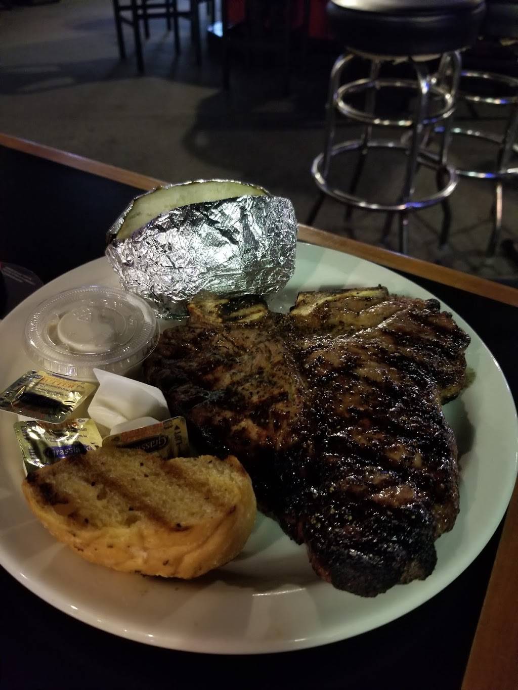 Keetons Double Play | restaurant | 4944 Christy Blvd, St. Louis, MO 63116, USA | 3143516000 OR +1 314-351-6000