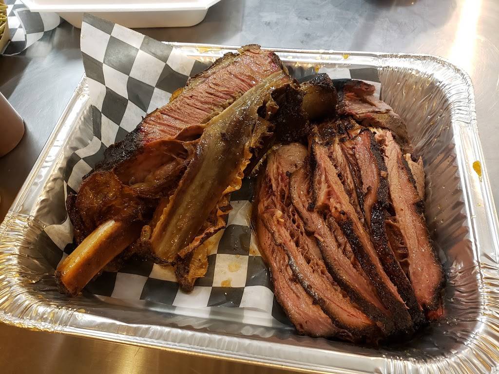 Rolling Smoke Grill | restaurant | 189B Portion Rd, Lake Ronkonkoma, NY 11779, USA | 8444745548 OR +1 844-474-5548