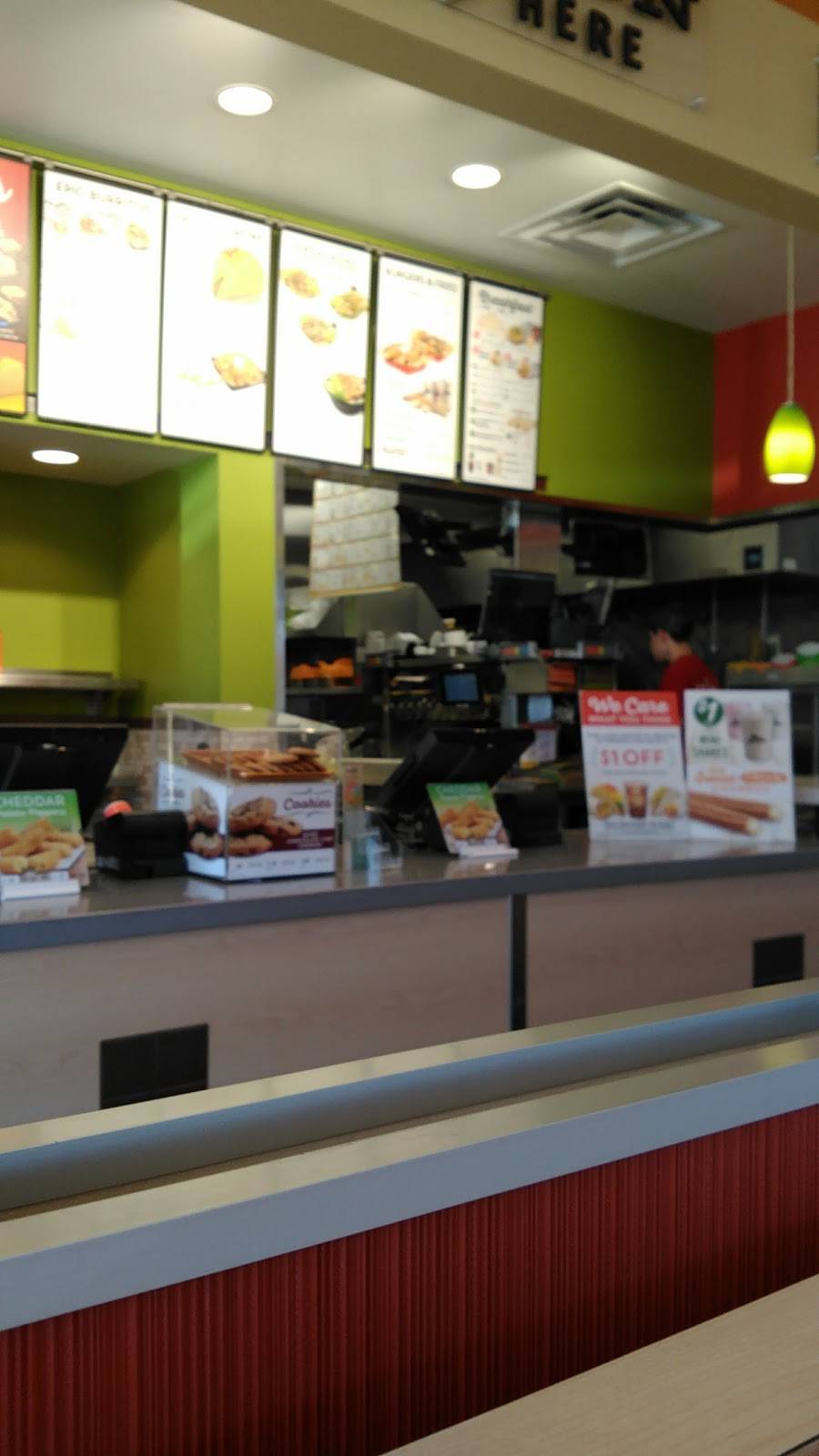 Del Taco | restaurant | 10485 Spencer St, Henderson, NV 89052, USA | 7025641115 OR +1 702-564-1115
