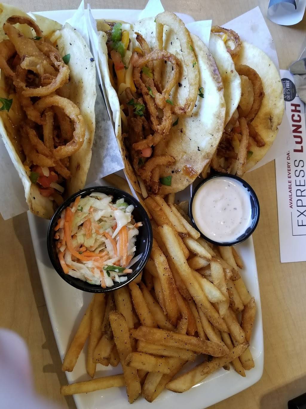 Applebees Grill + Bar | restaurant | 89 Elliot Dr, Lebanon, VA 24266, USA | 2768894637 OR +1 276-889-4637