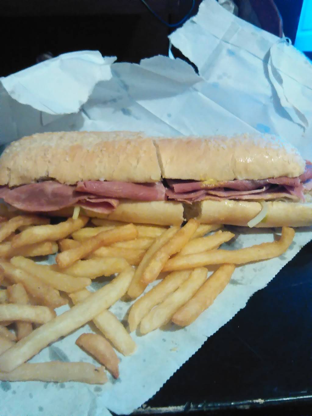 Super Submarine | meal takeaway | 1050 N Ashland Ave, Chicago, IL 60622, USA | 7734896666 OR +1 773-489-6666