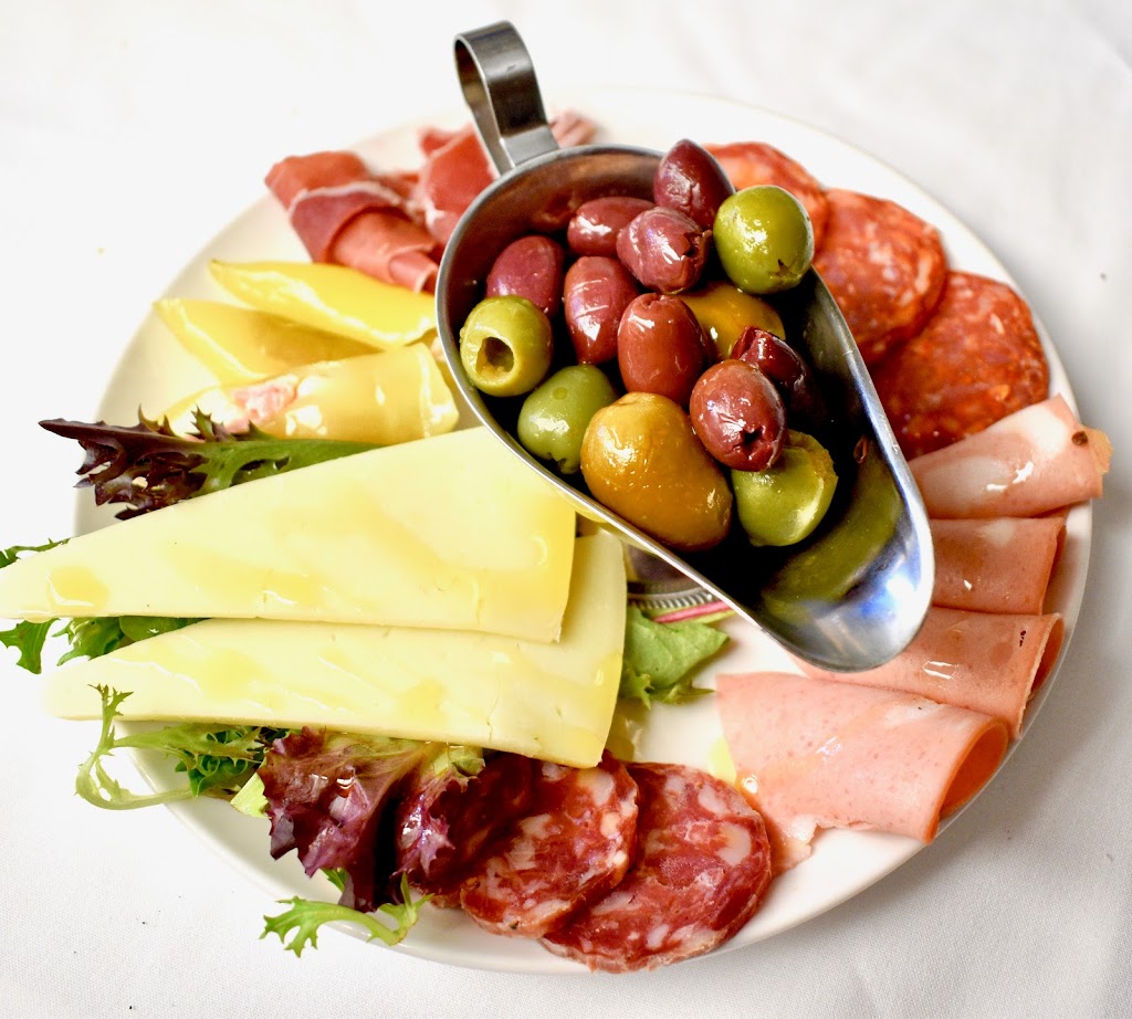 Marias Cucina | restaurant | 477 Broadway, Providence, RI 02909, USA | 4015281111 OR +1 401-528-1111