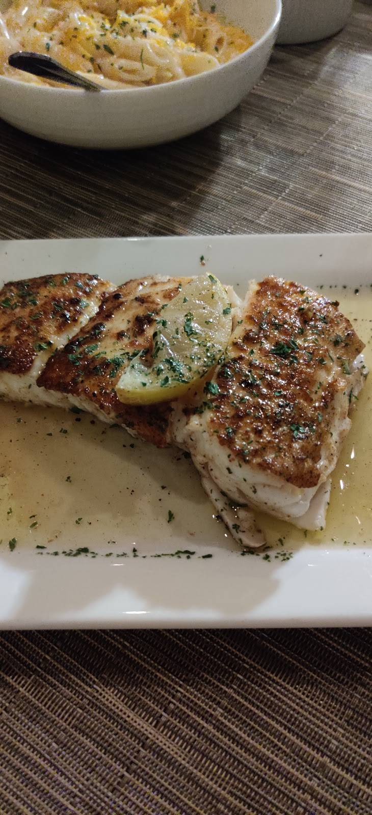 Lalas in the Lakes | restaurant | 4315 Manchester Rd, New Franklin, OH 44319, USA | 2345714757 OR +1 234-571-4757