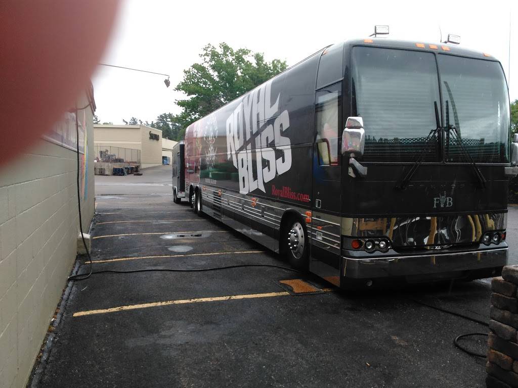 Coral Lanes LLC | night club | 1025 Grand Ave, Rothschild, WI 54474, USA | 7153595300 OR +1 715-359-5300