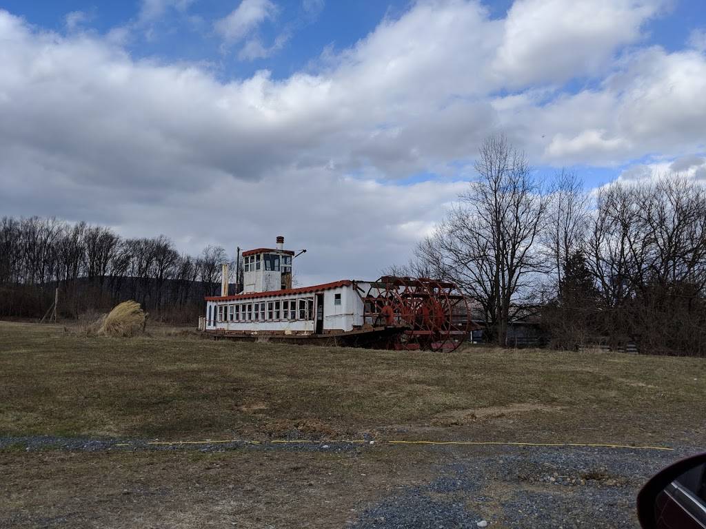 Riverboat Saloon | restaurant | 5860 Old U.S. 22, Bernville, PA 19506, USA | 6104887878 OR +1 610-488-7878