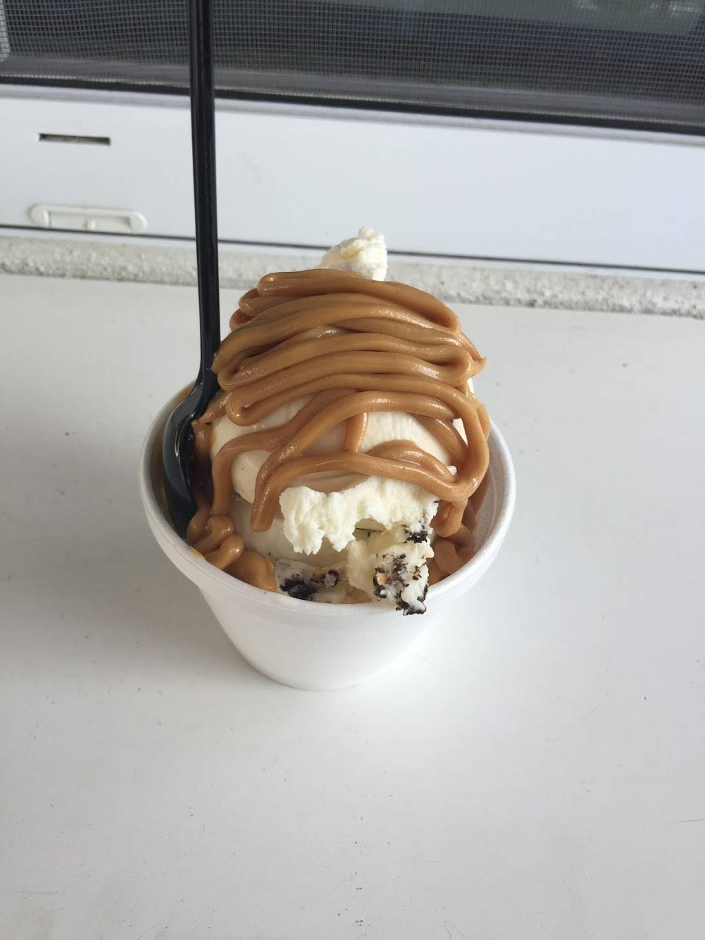 Amaro Bros. Ice Cream | restaurant | 478 Middleboro Ave, East Taunton, MA 02718, USA | 5083860935 OR +1 508-386-0935