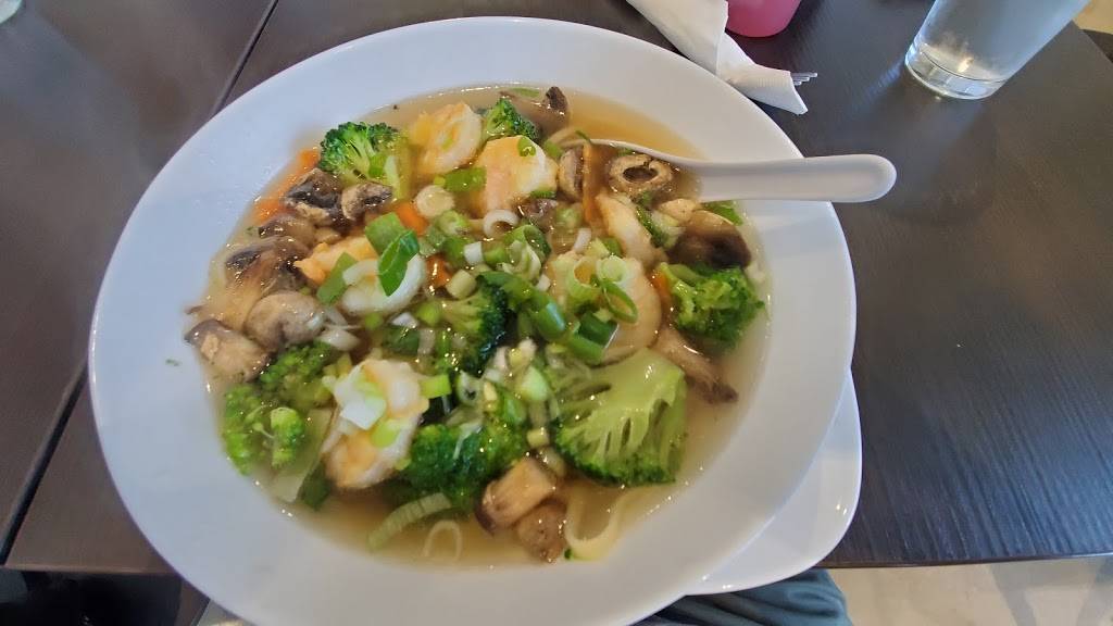 Borgfeld Bistro | restaurant | 856 E Borgfeld Dr, San Antonio, TX 78260, USA | 8307144818 OR +1 830-714-4818