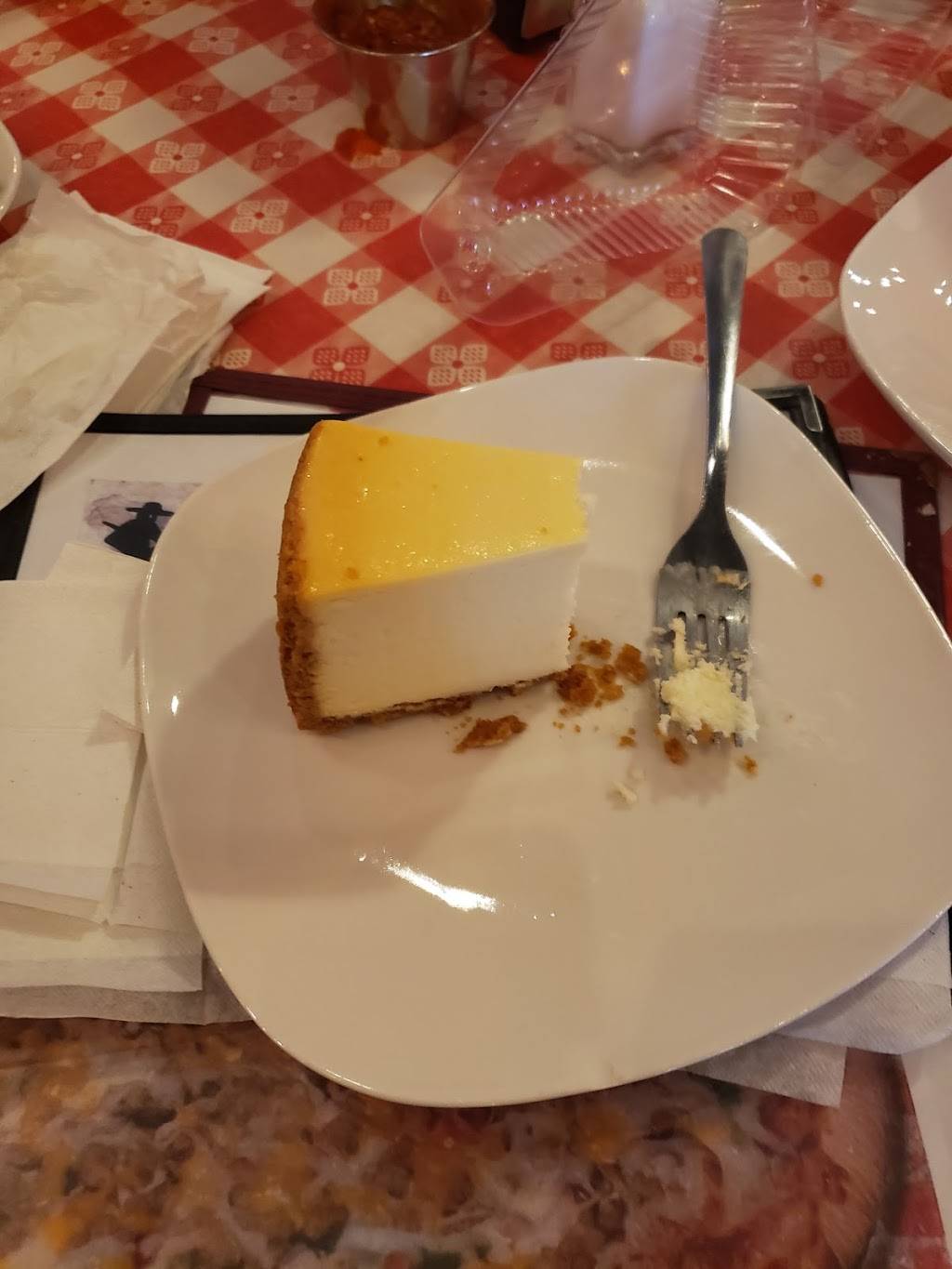 Old Napoli Italian Cuisine | restaurant | E Main St, Albertville, AL 35950, USA | 2565728540 OR +1 256-572-8540