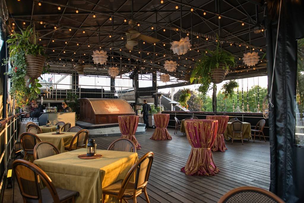 Moshulu | restaurant | 401 S Christopher Columbus Blvd, Philadelphia, PA 19106, USA | 2159232500 OR +1 215-923-2500