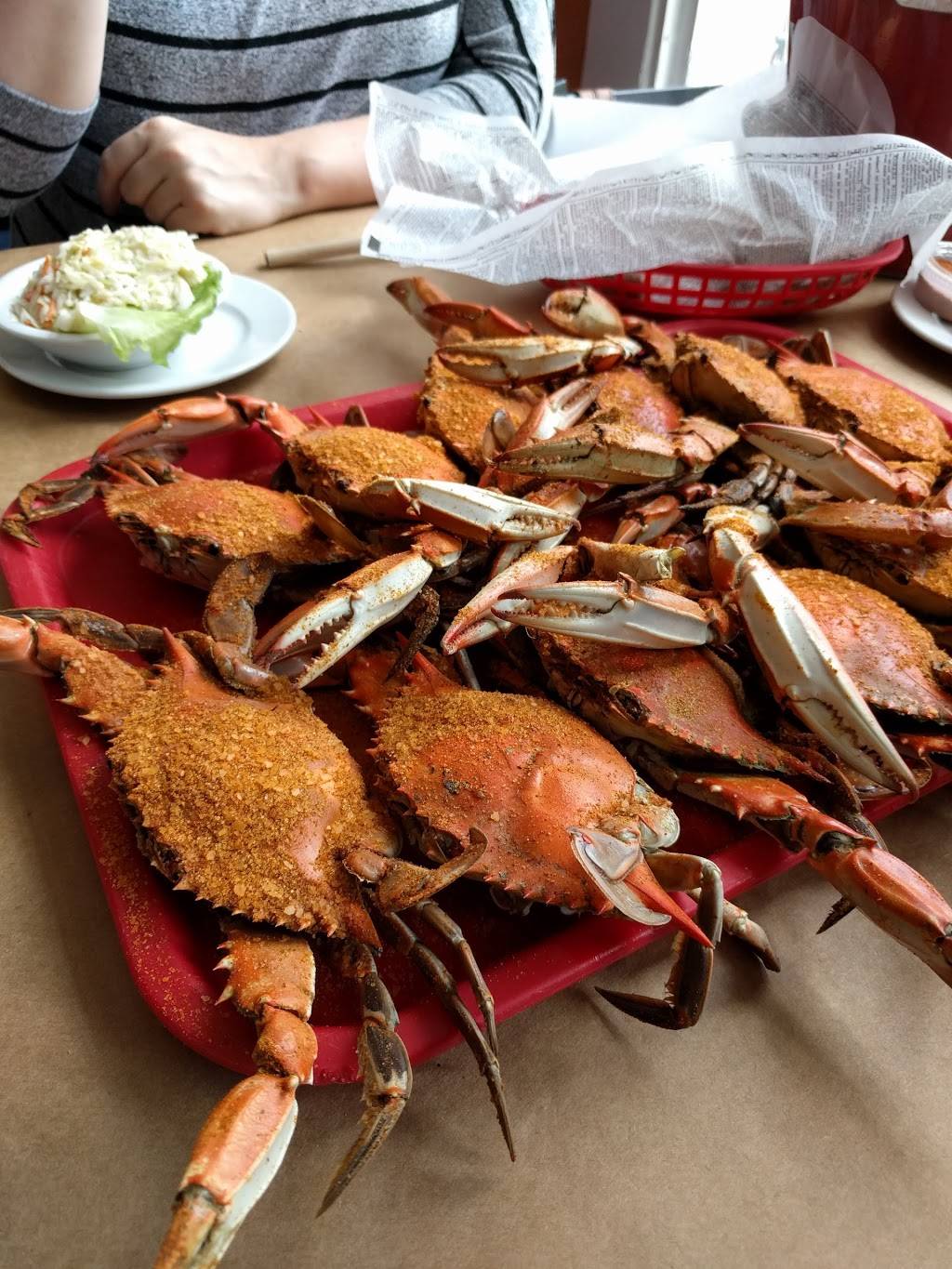Buddys Crabs & Ribs | restaurant | 100 Main St, Annapolis, MD 21401, USA | 4106261100 OR +1 410-626-1100
