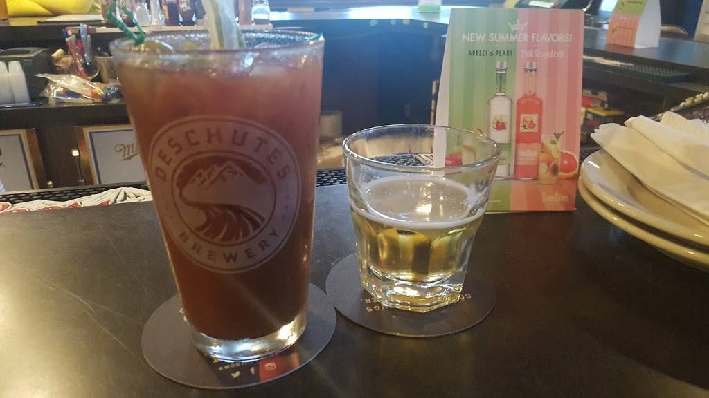 Rounding Third | restaurant | 6317 W Bluemound Rd, Milwaukee, WI 53213, USA | 4144751982 OR +1 414-475-1982