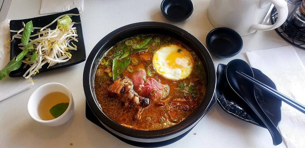 Pho 128 | restaurant | 207 Edgeley Blvd UNIT 12, Concord, ON L4K 4B5, Canada | 9056603354 OR +1 905-660-3354