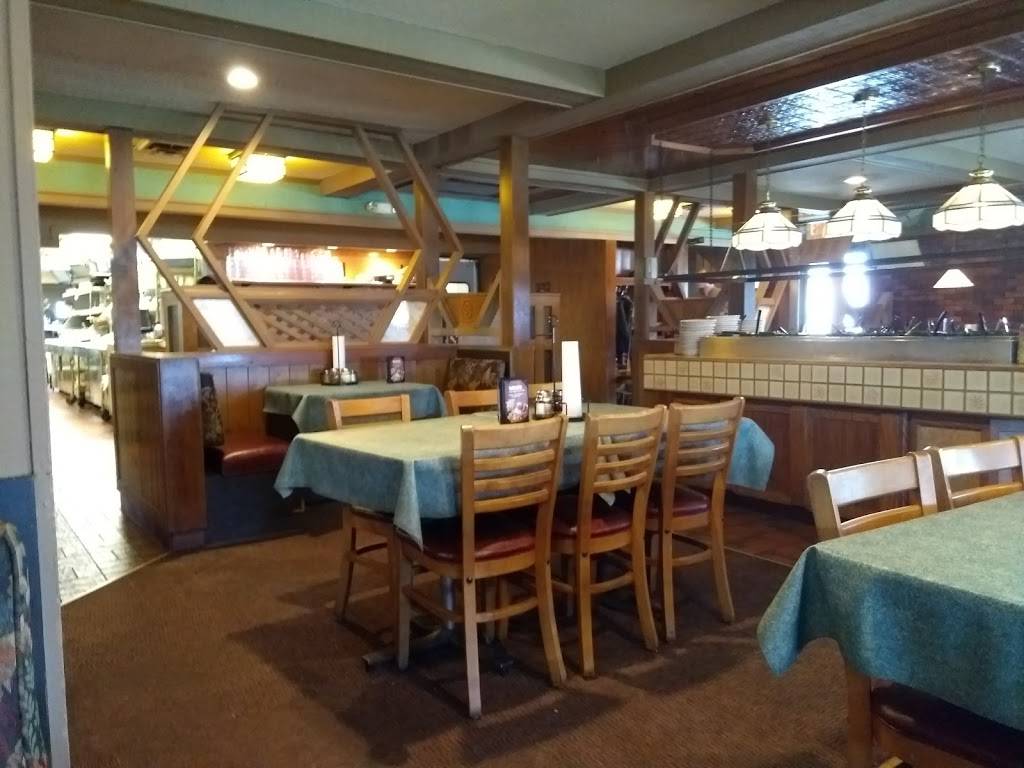 Pizza Hut | restaurant | 632 N Main St, Bluffton, IN 46714, USA | 2608245701 OR +1 260-824-5701