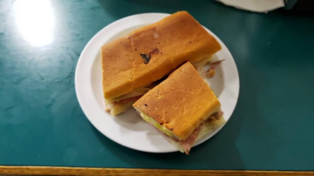 La Pola | restaurant | 5400 Palisade Ave, West New York, NJ 07093, USA | 2018676028 OR +1 201-867-6028