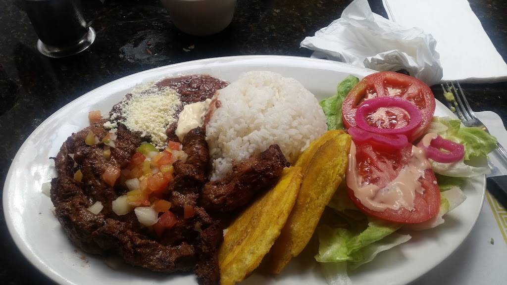 Pollos Don Pedro | restaurant | 795 Old Country Rd, Westbury, NY 11590, USA | 5162439579 OR +1 516-243-9579