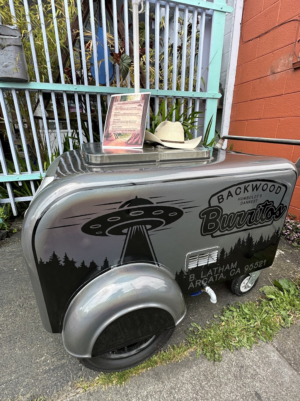 Backwood Burritos | restaurant | 685 11th St, Arcata, CA 95521, USA | 7075025724 OR +1 707-502-5724