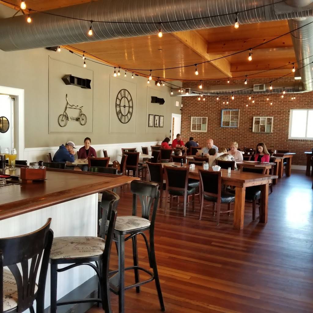 Block Bistro | restaurant | 13812 Cinnabar Pl, Huntersville, NC 28078, USA | 7049475109 OR +1 704-947-5109