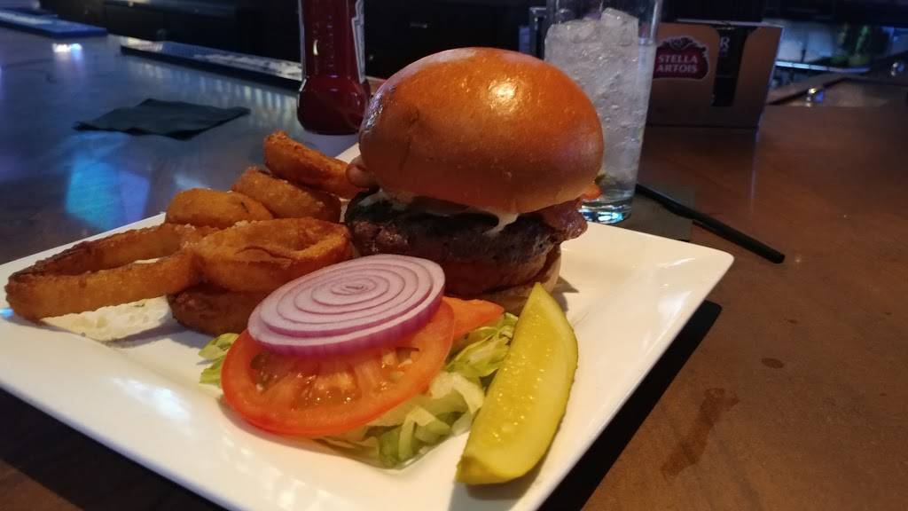 The Bar @ Bermuda & St. Rose | restaurant | 11624 Bermuda Rd, Henderson, NV 89052, USA | 7022693177 OR +1 702-269-3177